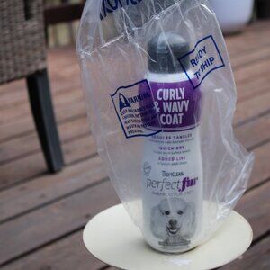 🎉HP🎉Perfect Fur Detangling Dog Shampoo Curly & Wavy Fur 16oz